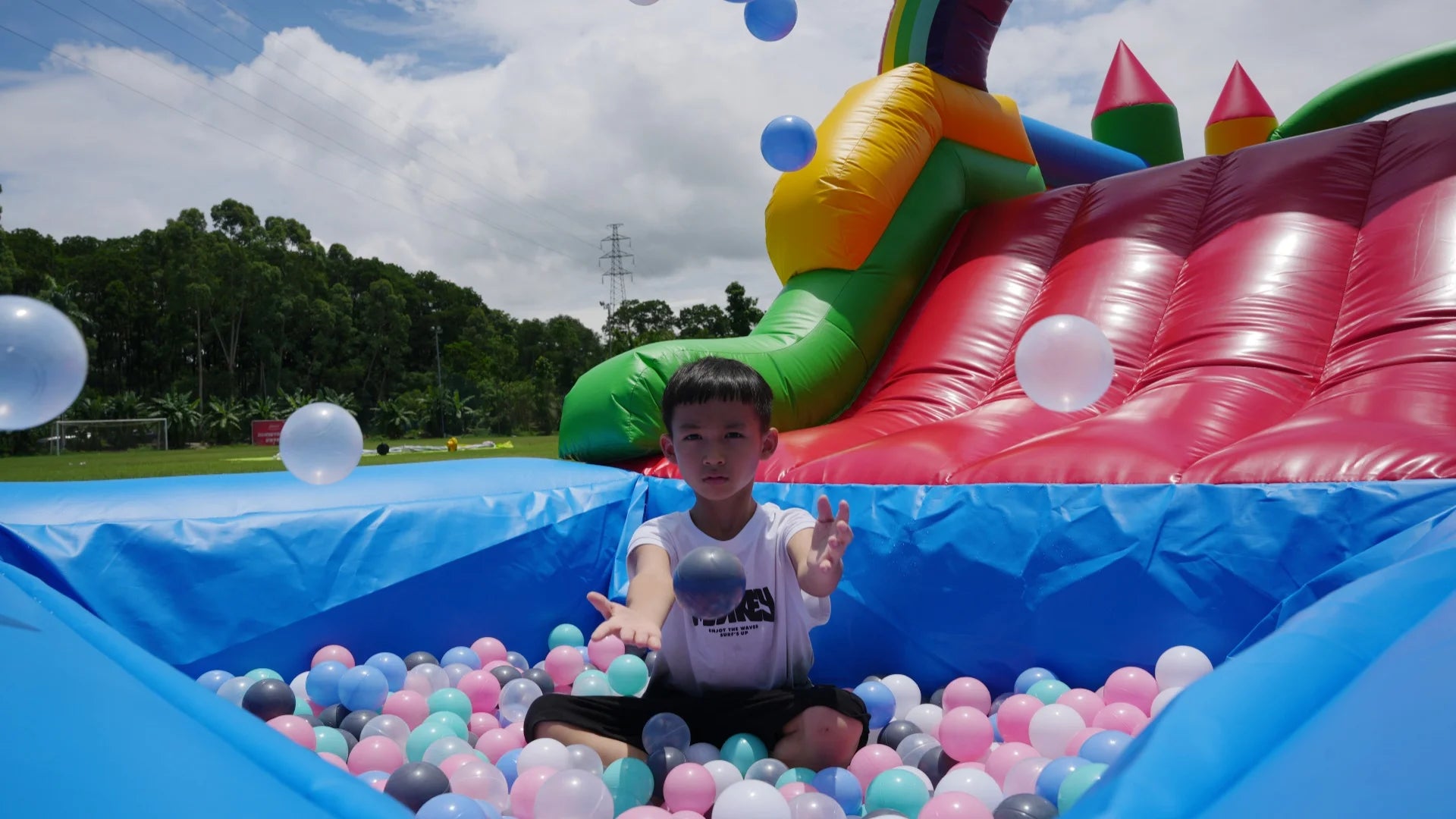 Inflatable Obstacle Course Pool for Kids